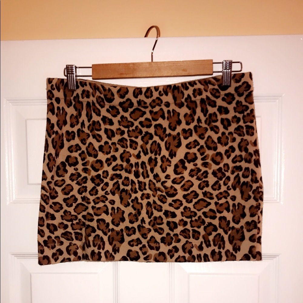 Lux Leopard print skirt